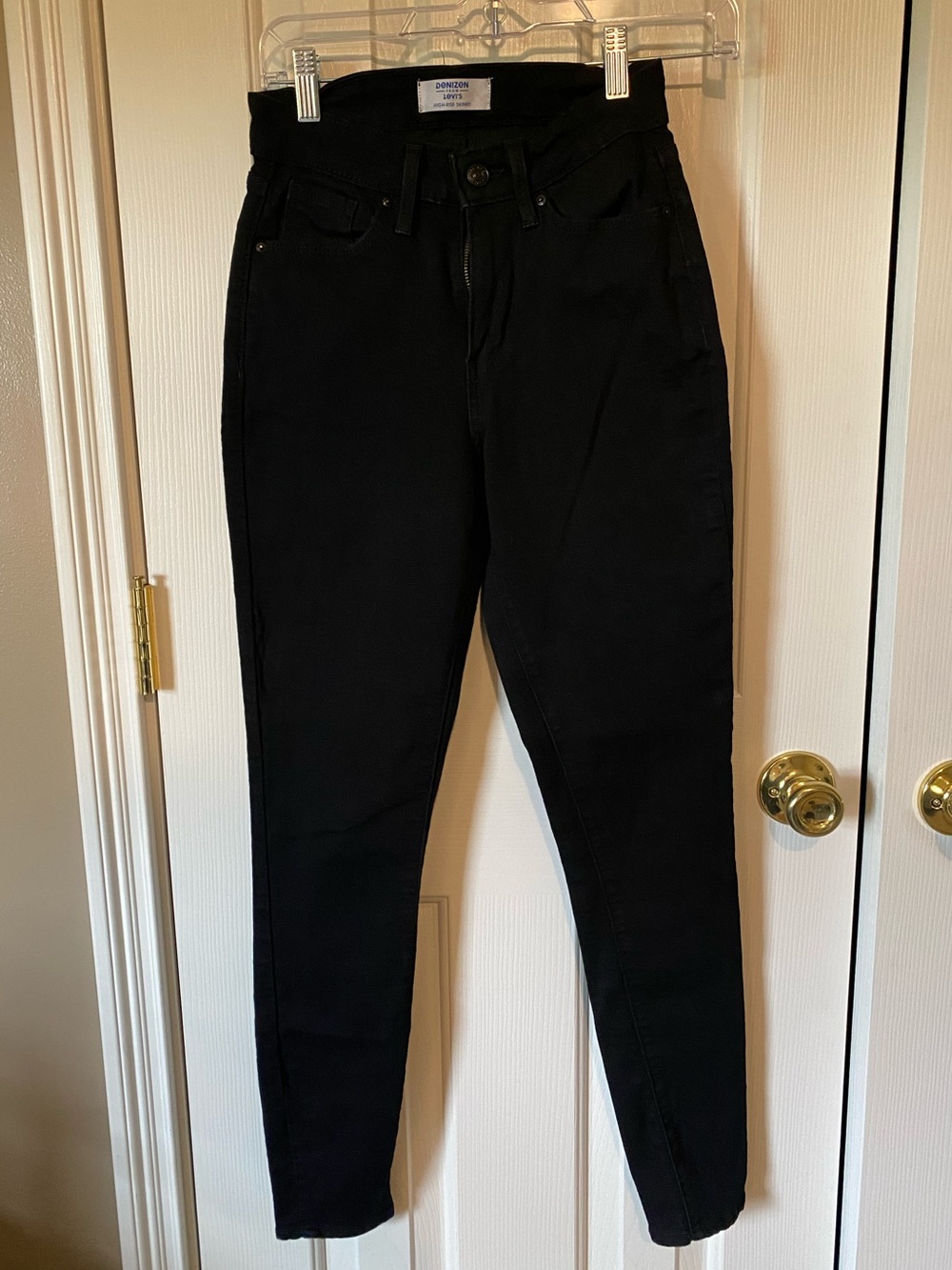 Denizen from Levi’s High-Rise Black Women’s Skinny Jeans